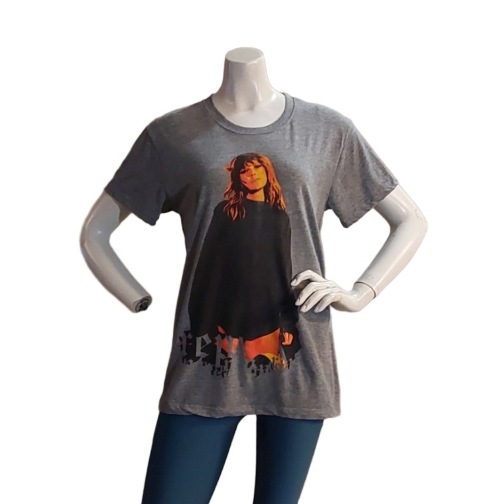 TAYLOR‎ SWIFT WOMEN'S  GRAPHIC TEES SIZE MEDIUM